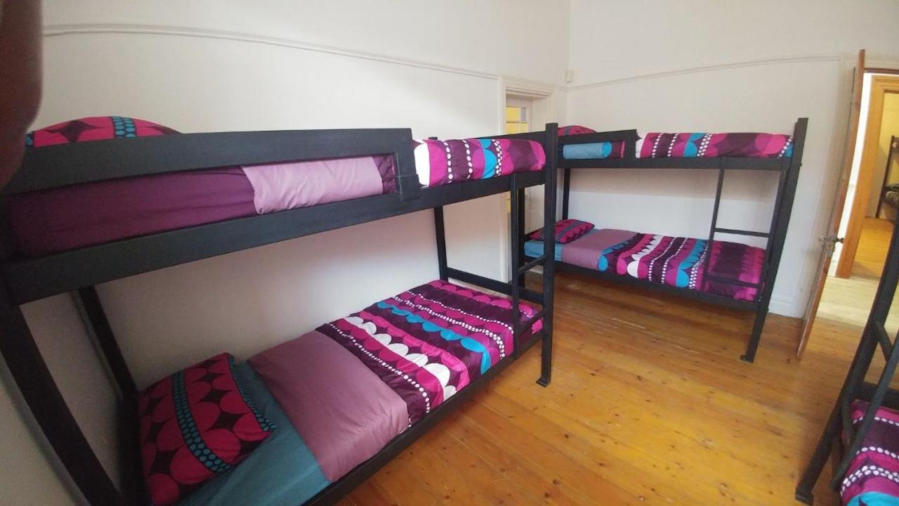 Spacious Backpacker Accommodation Κέιπ Τάουν Εξωτερικό φωτογραφία