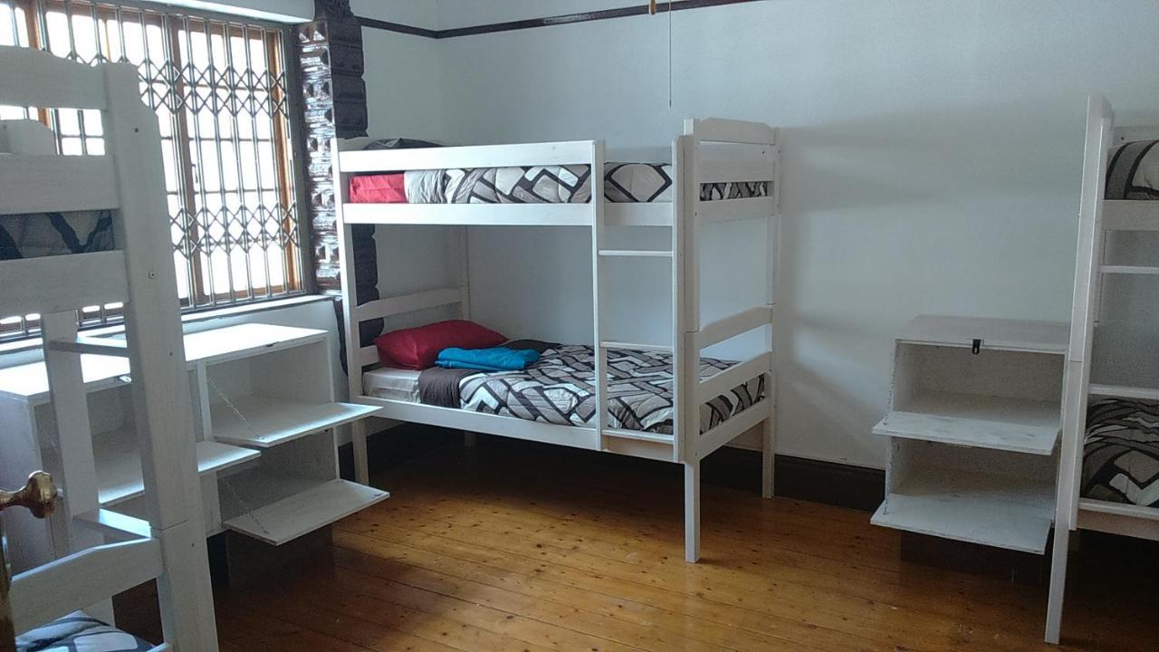 Spacious Backpacker Accommodation Κέιπ Τάουν Εξωτερικό φωτογραφία