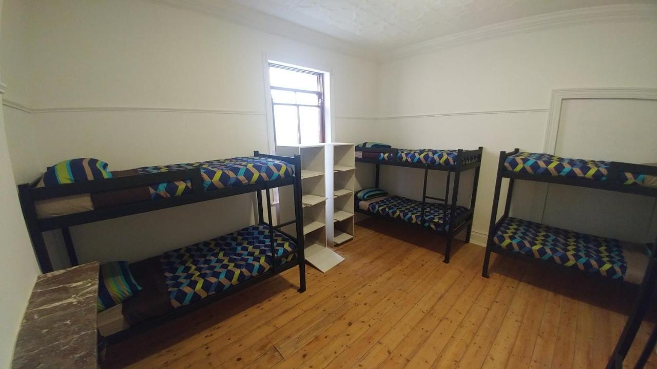 Spacious Backpacker Accommodation Κέιπ Τάουν Εξωτερικό φωτογραφία